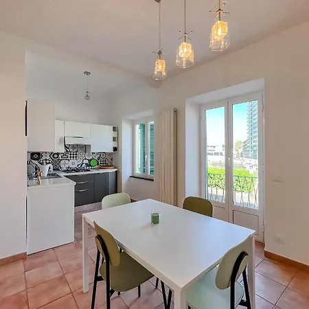Bilocale Fronte Porto Antico Apartment Savona
