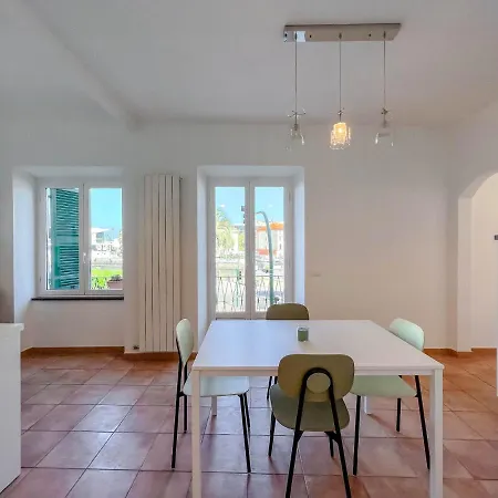 Apartment Bilocale Fronte Porto Antico *